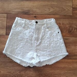 🌼 Free People White Embroidered Denim Shorts